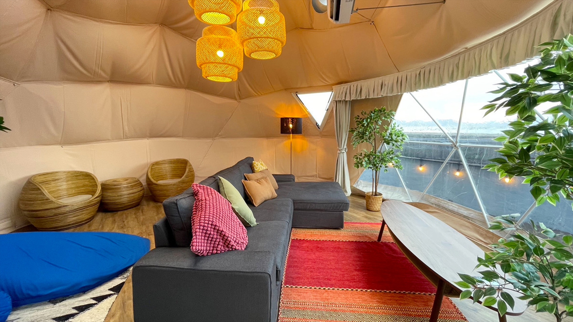 【グランピングテント】