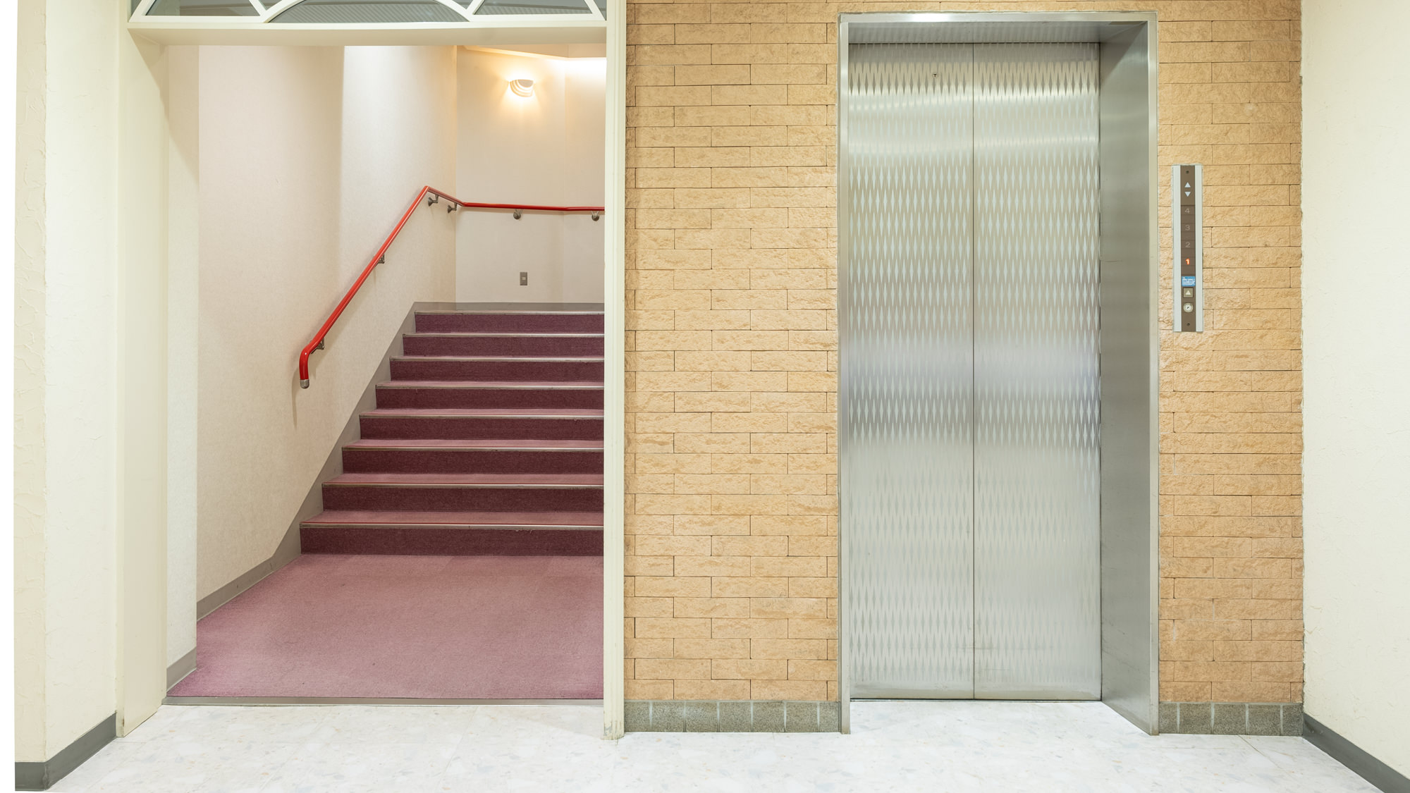 【館内設備】エレベーター