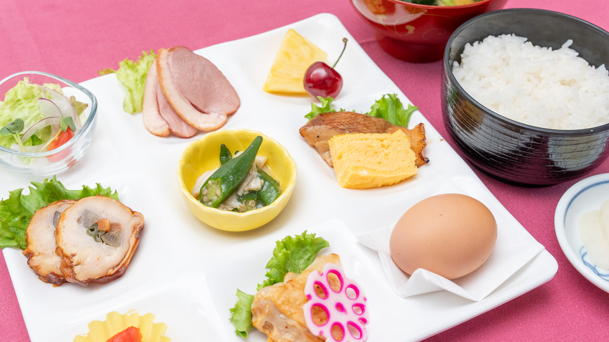 【朝食】和食一例。和食と洋食お好きな方をお選び頂けます