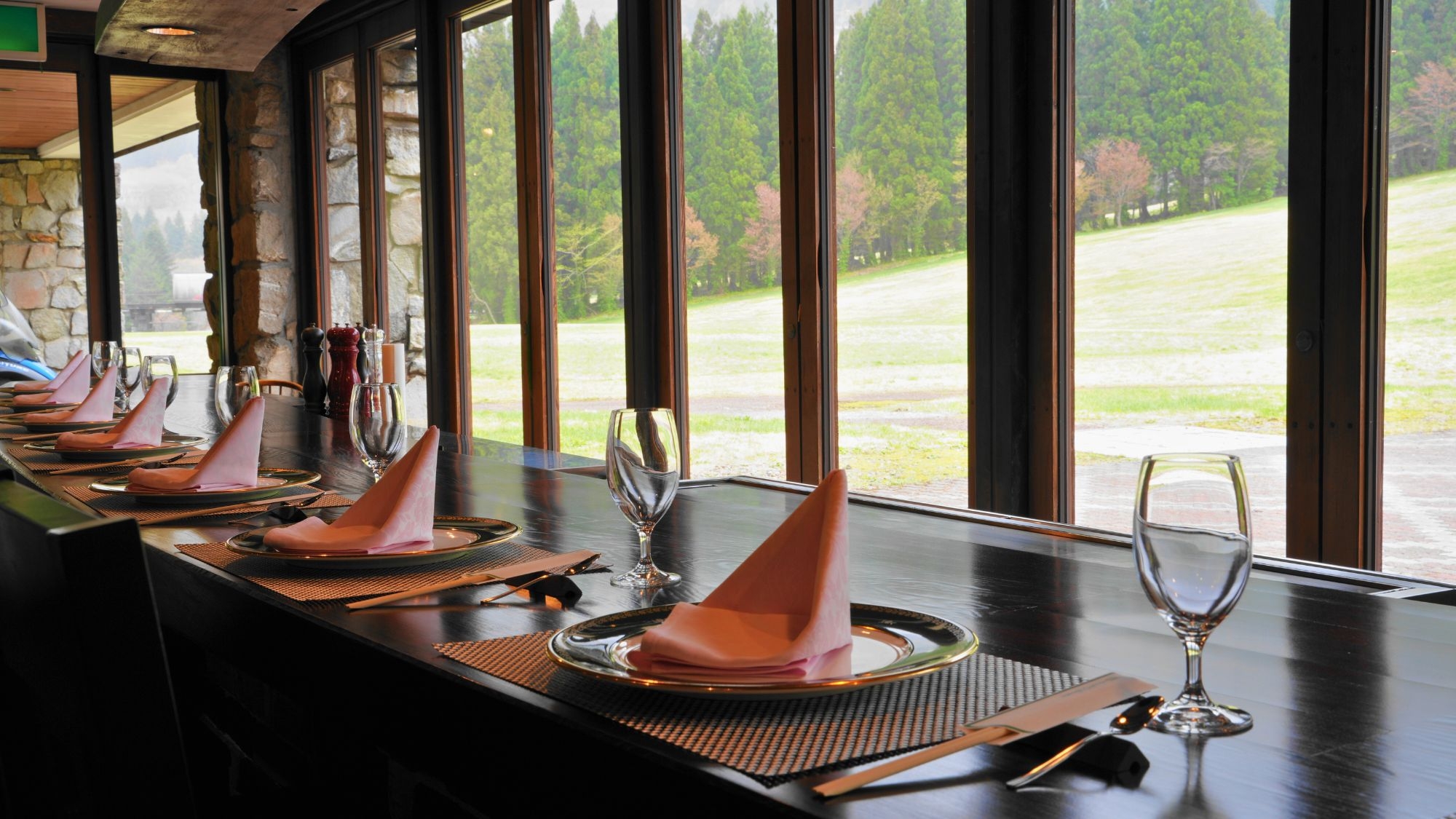 【オーベルジュ・プレリ】2025年春リニューアルオープン♪リゾートホテルで愉しむフレンチフルコース