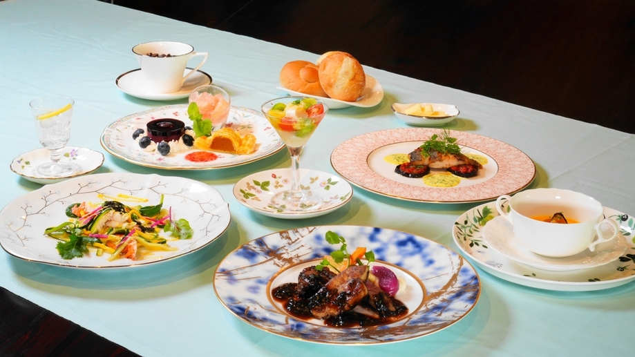 【オーベルジュ・プレリ】料理長からの逸品〜極上コース♪リゾートホテルで愉しむフレンチフルコース