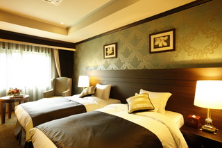 デラックスツイン