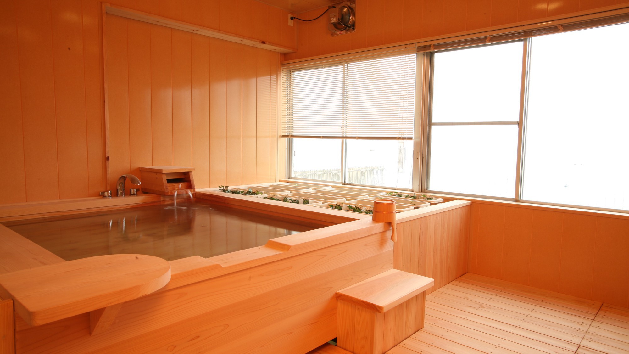 お子様(赤ちゃん)大歓迎！個室食（夕・朝食）☆当日でも【キャンセル料なし】 【添い寝無料】