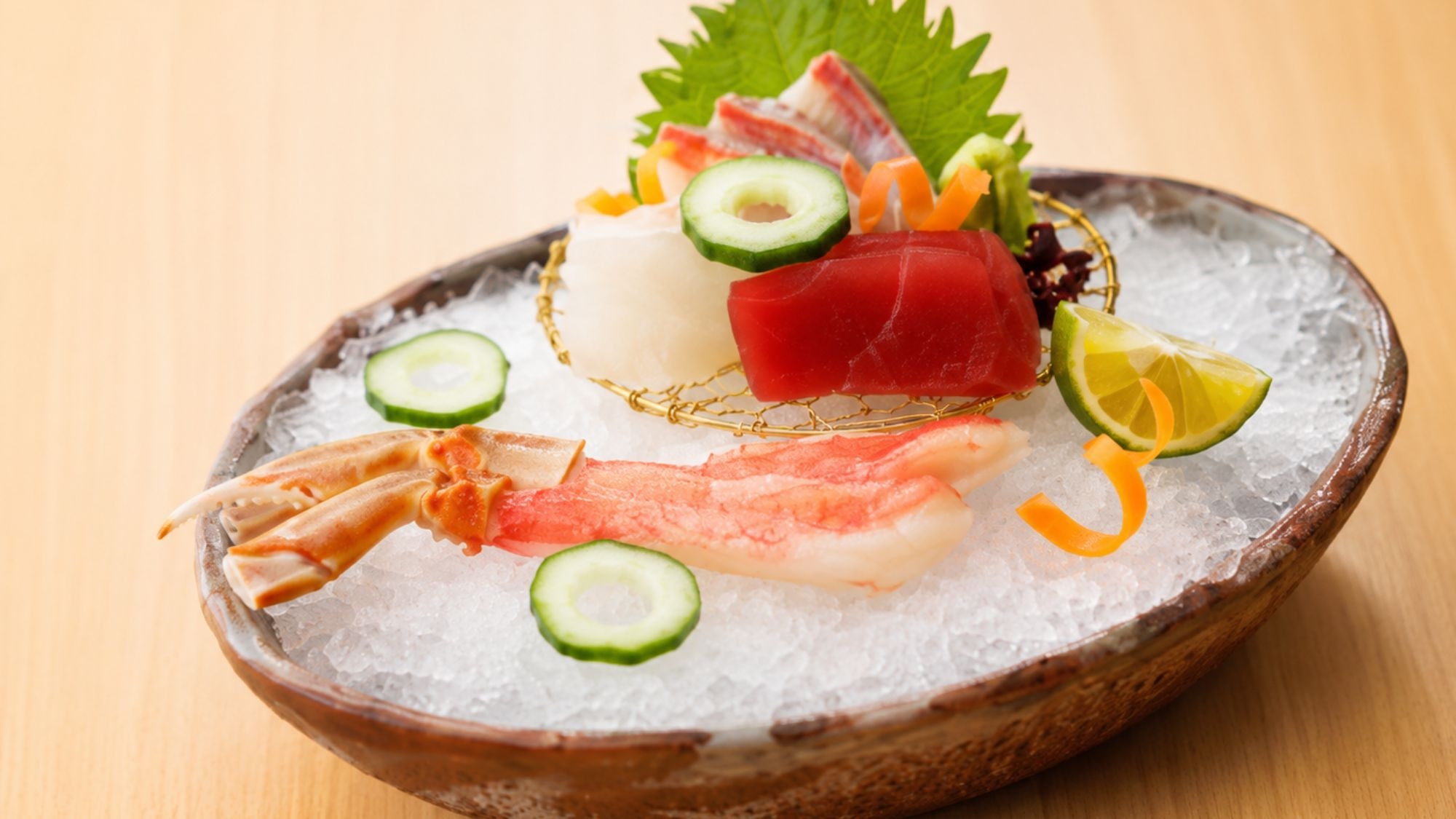 さき楽30【白扇｜蟹】冬の味覚・蟹を味わい尽くす贅沢会席＜蟹会席●／半個室＞展望ジャグジー付客室