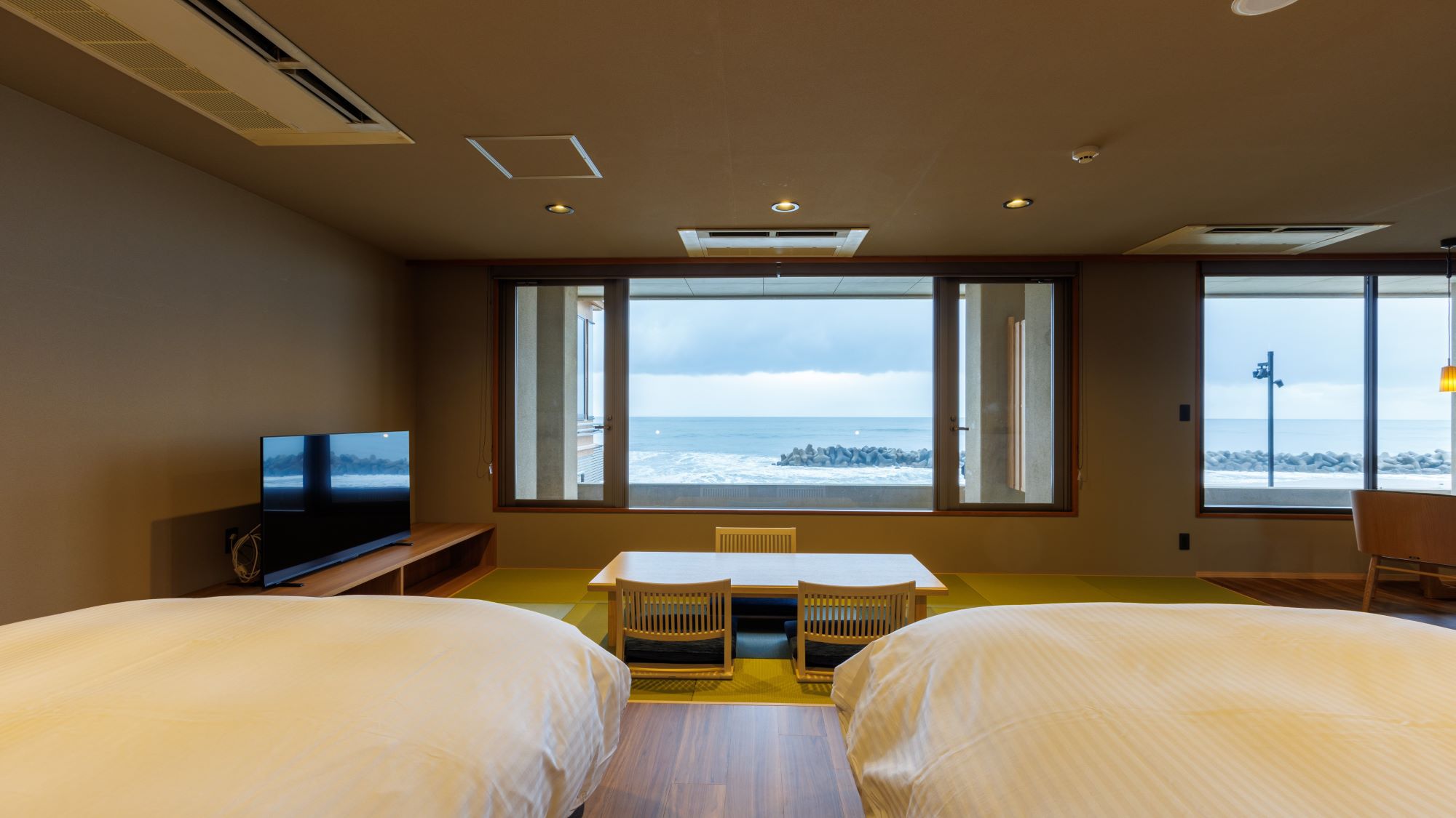 【展望ジャグジー付き】和洋室ツイン／60㎡（一例）