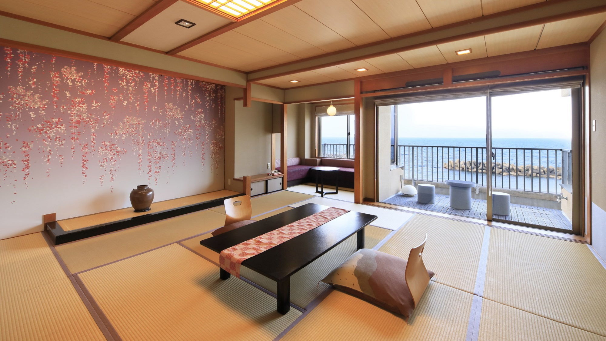 【露天風呂＆展望ジャグジー付き】和室13畳（一例）