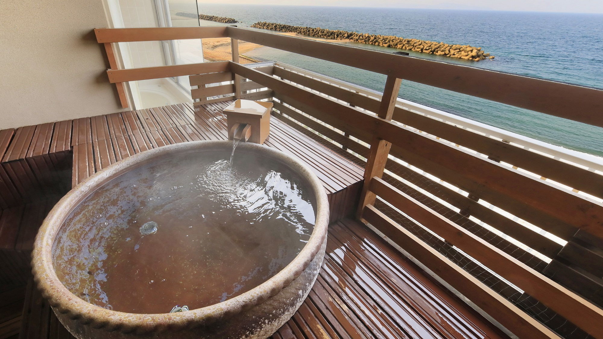 【露天風呂＆展望ジャグジー付き】和室8畳（一例）