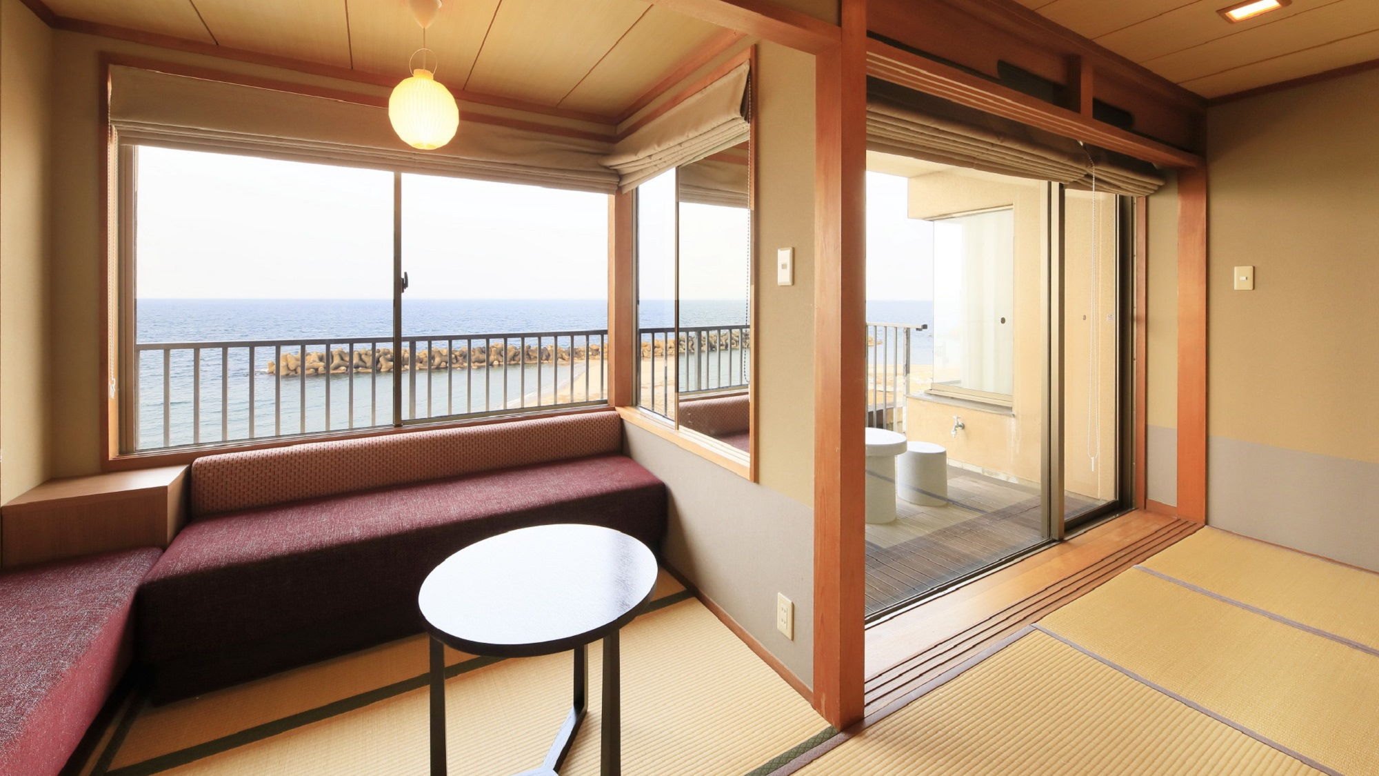 【露天風呂＆展望ジャグジー付き】和室13畳（一例）