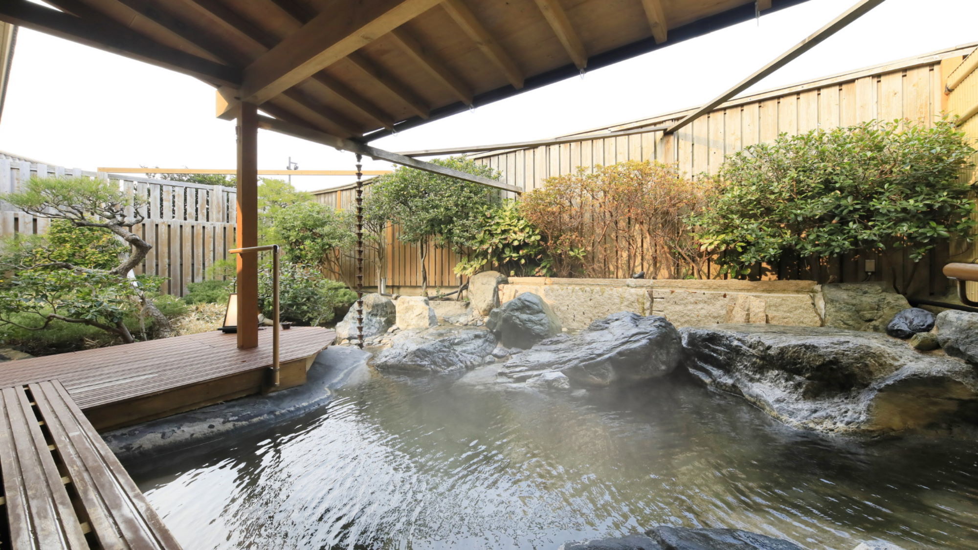 【露天風呂棟／男性用】温泉露天風呂