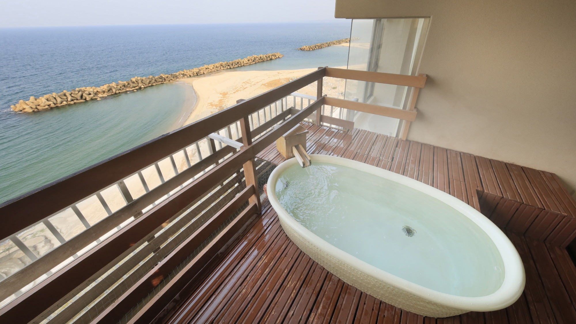 【露天風呂＆展望ジャグジー付き】和洋室ツイン／50㎡（一例）