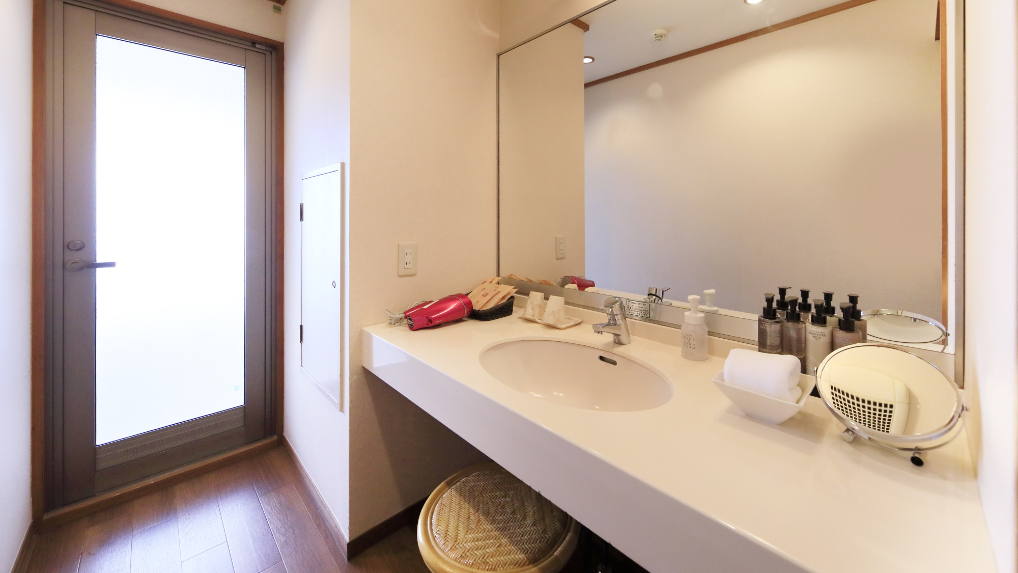 【展望ジャグジー付き】和室10畳（一例）