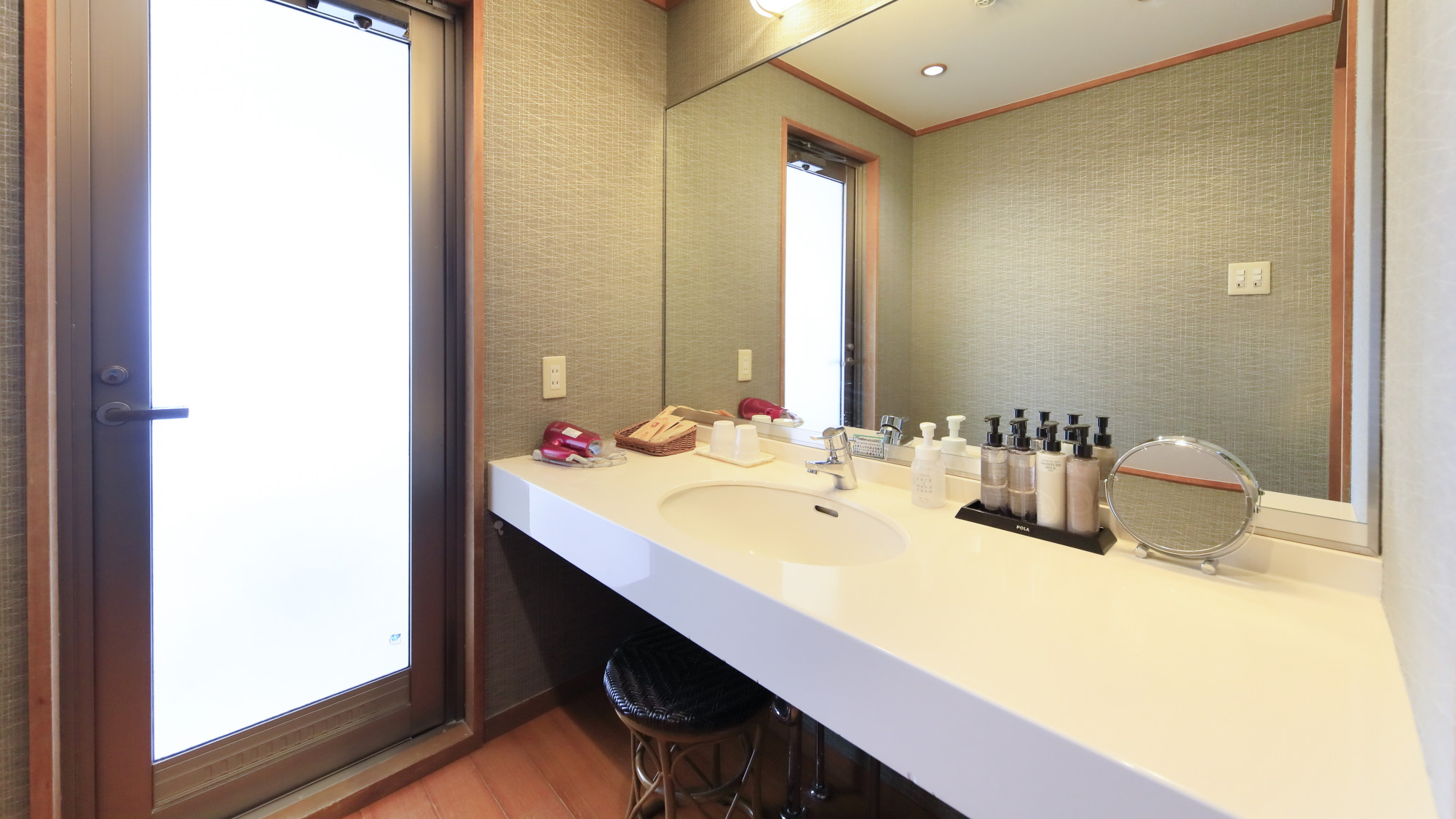 【露天風呂＆展望ジャグジー付き】和洋室ツイン／70㎡（一例）