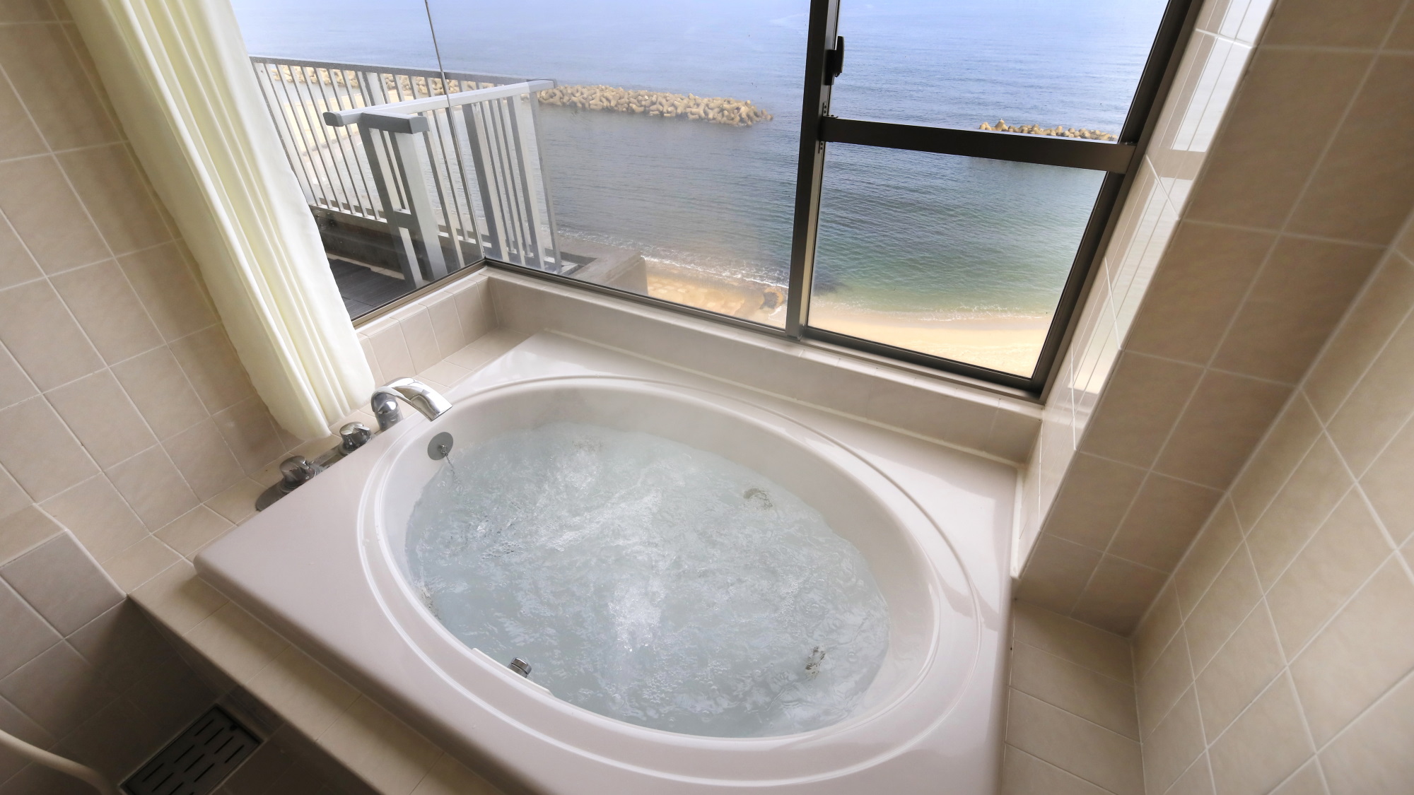 【展望ジャグジー付き】和洋室ツイン／50㎡（一例）