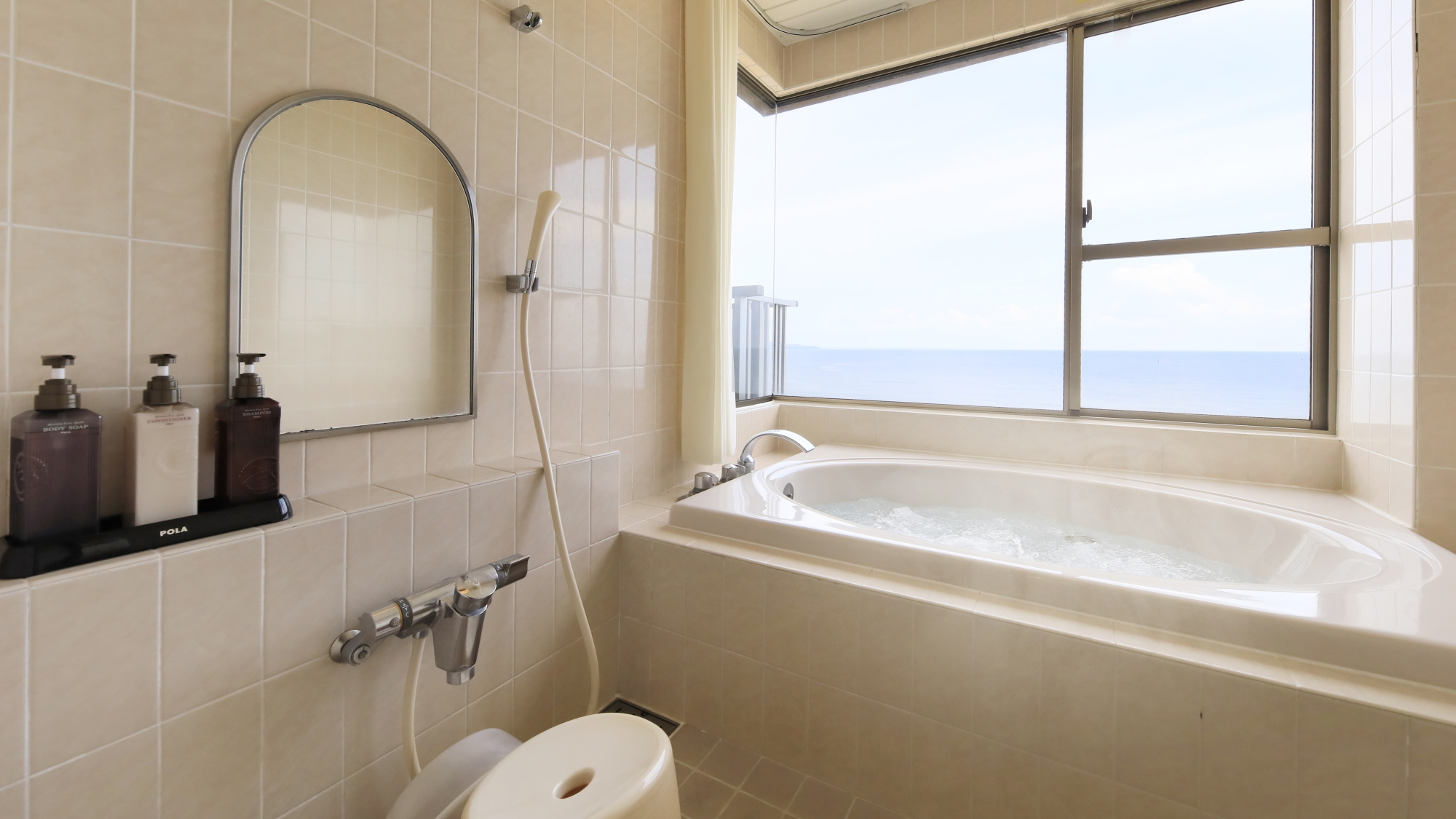 【展望ジャグジー付き】和洋室ツイン／50㎡（一例）