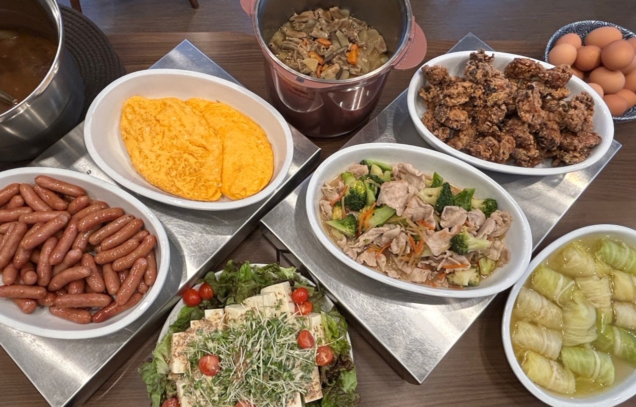 朝食