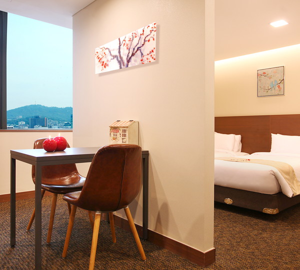 【レジデンスツイン】29.5㎡　ダイニングルーム