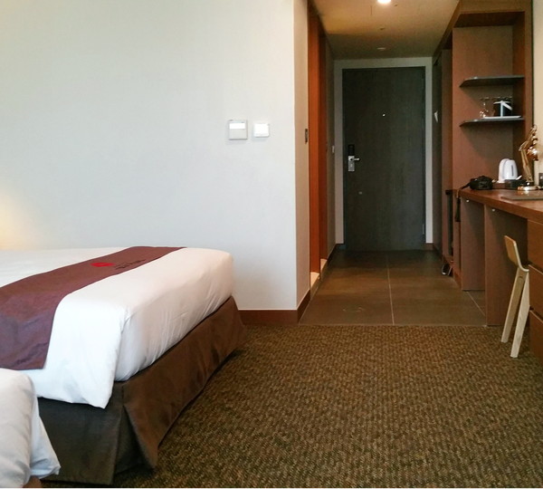 【デラックスツイン】　30.9㎡　ベッドルーム