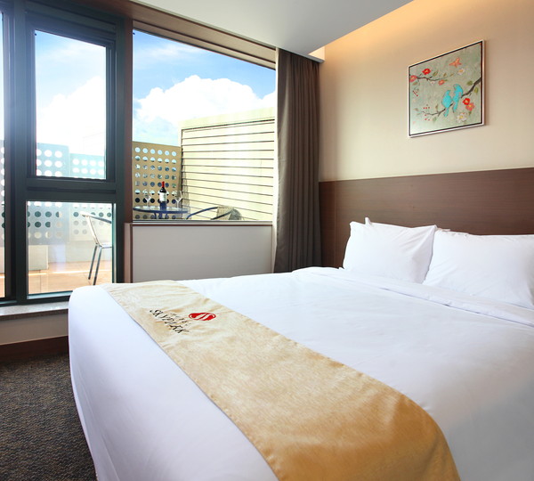 【バルコニーダブル】20.9㎡　ベッドルーム