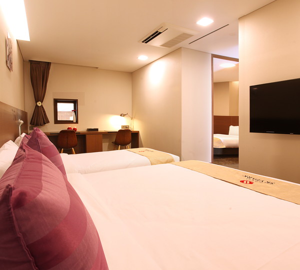 【ファミリールーム】44㎡　ベッドルーム