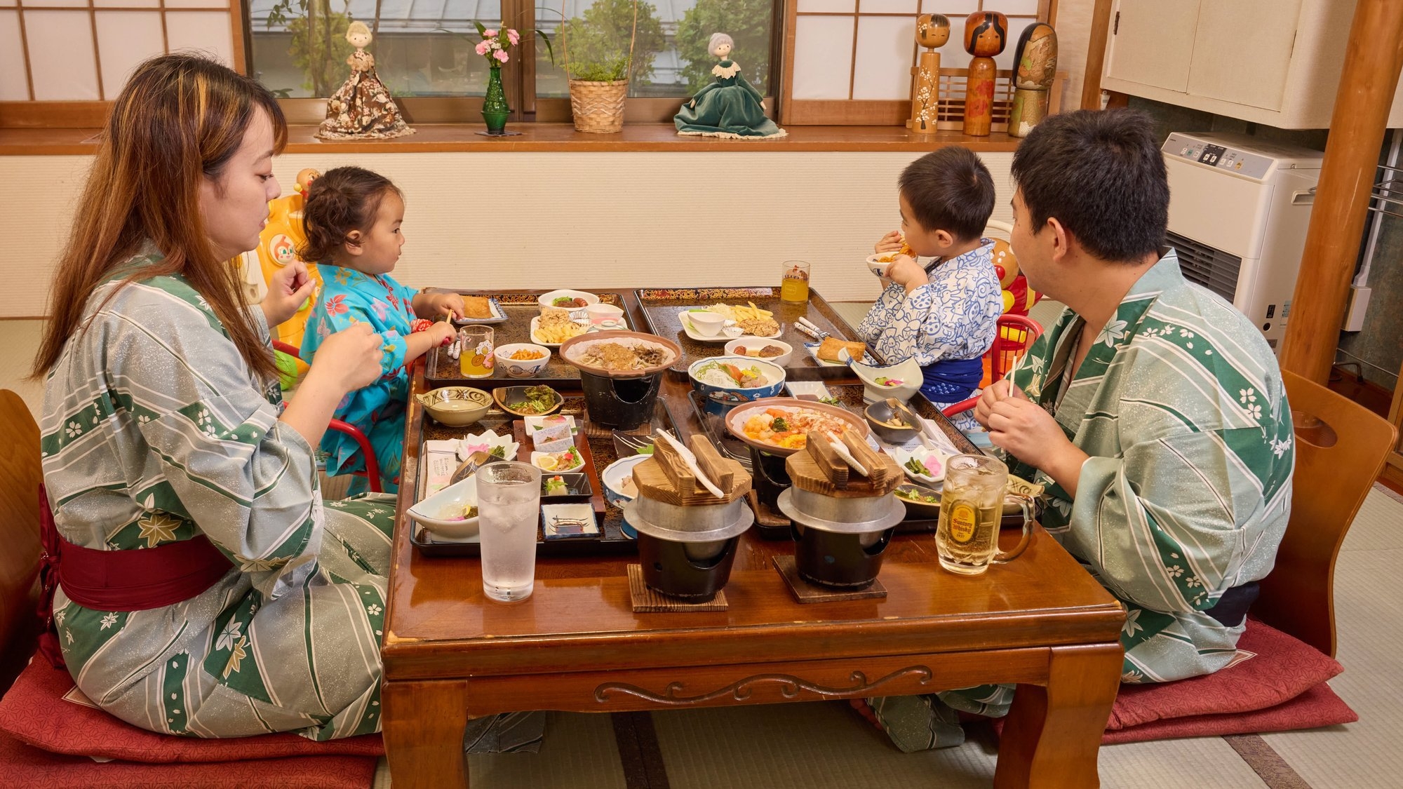【朝夕二食付】家族で楽しむ四万温泉♪お子様限定特典付き＜小学生以下のお子様連れ限定・個室食＞