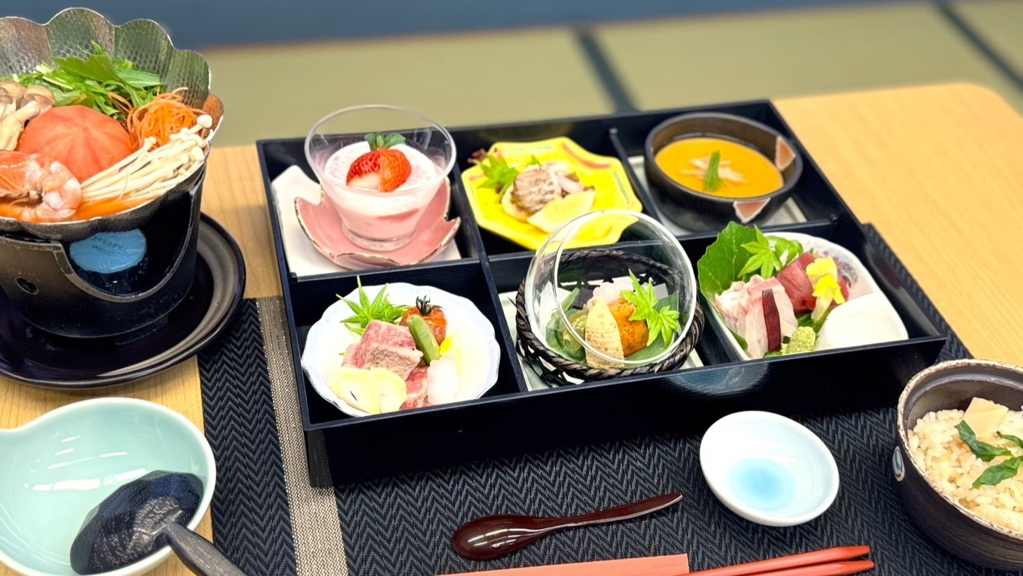 【期間限定】旬の味覚をお手軽に食す松花堂弁当　落ち着いて食事を楽しめるスタイル