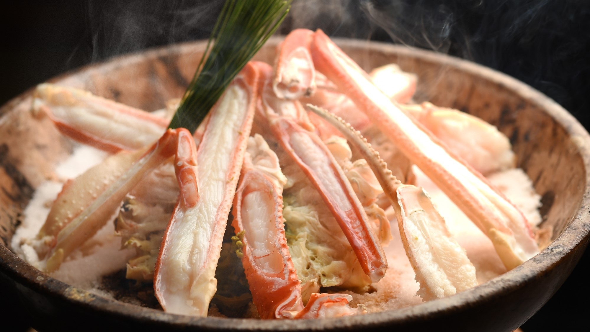【冬の味覚の王様】「活ガニ」松葉ガニの“本物かつ究極”の味を知る！＜お部屋食＞
