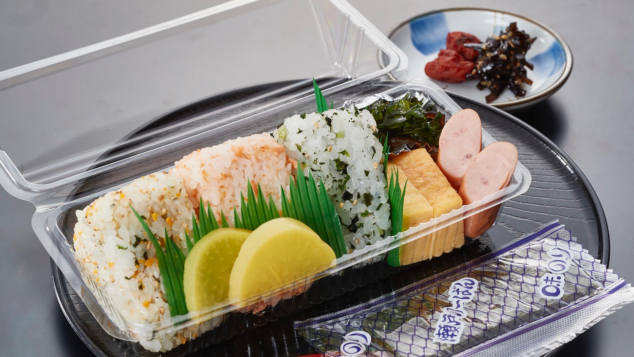 おにぎり弁当（一例）