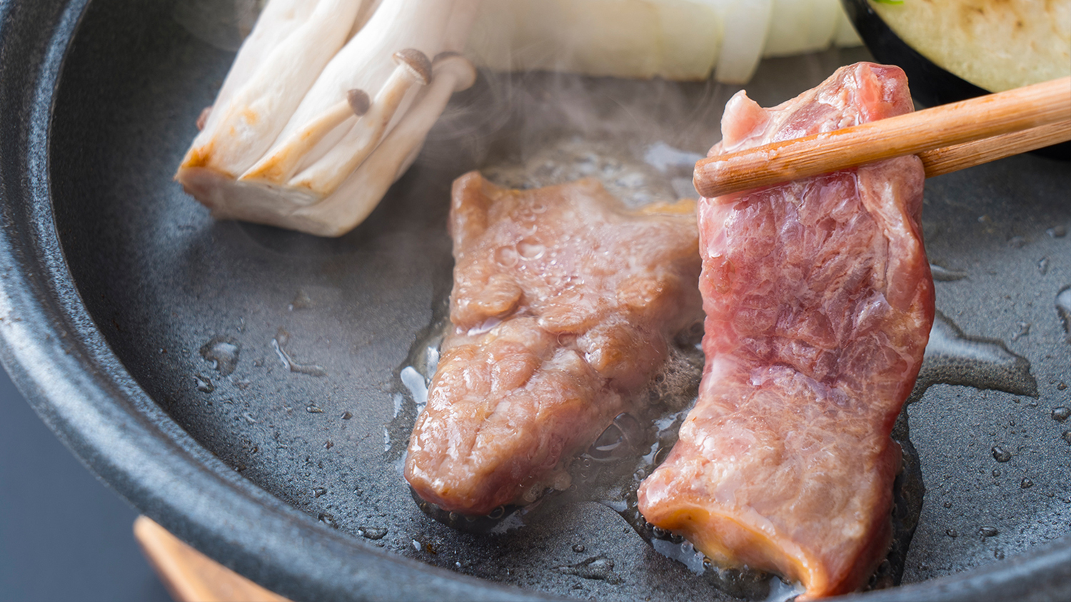 直前割　国産牛陶板焼き／一例