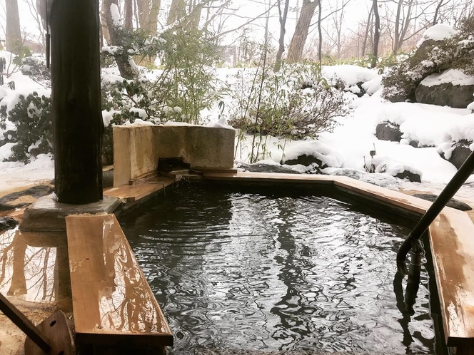 冬の雪見貸切露天