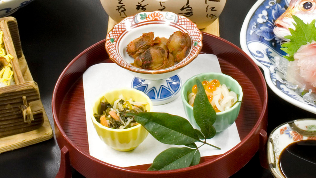 ●牡丹の花咲く由志園【入場引換券付】「おたのしみ会席」プラン