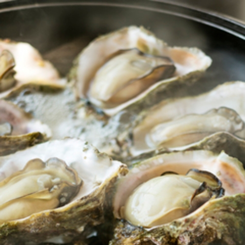 ■“琴のや名物”岩牡蠣のカンカン蒸し■