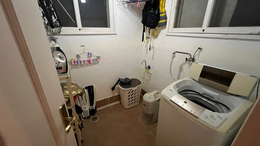 洗濯用の小部屋