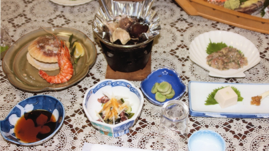 *夕食一例/名物の「なめろう」など新鮮な海の幸いっぱいのご夕食です。