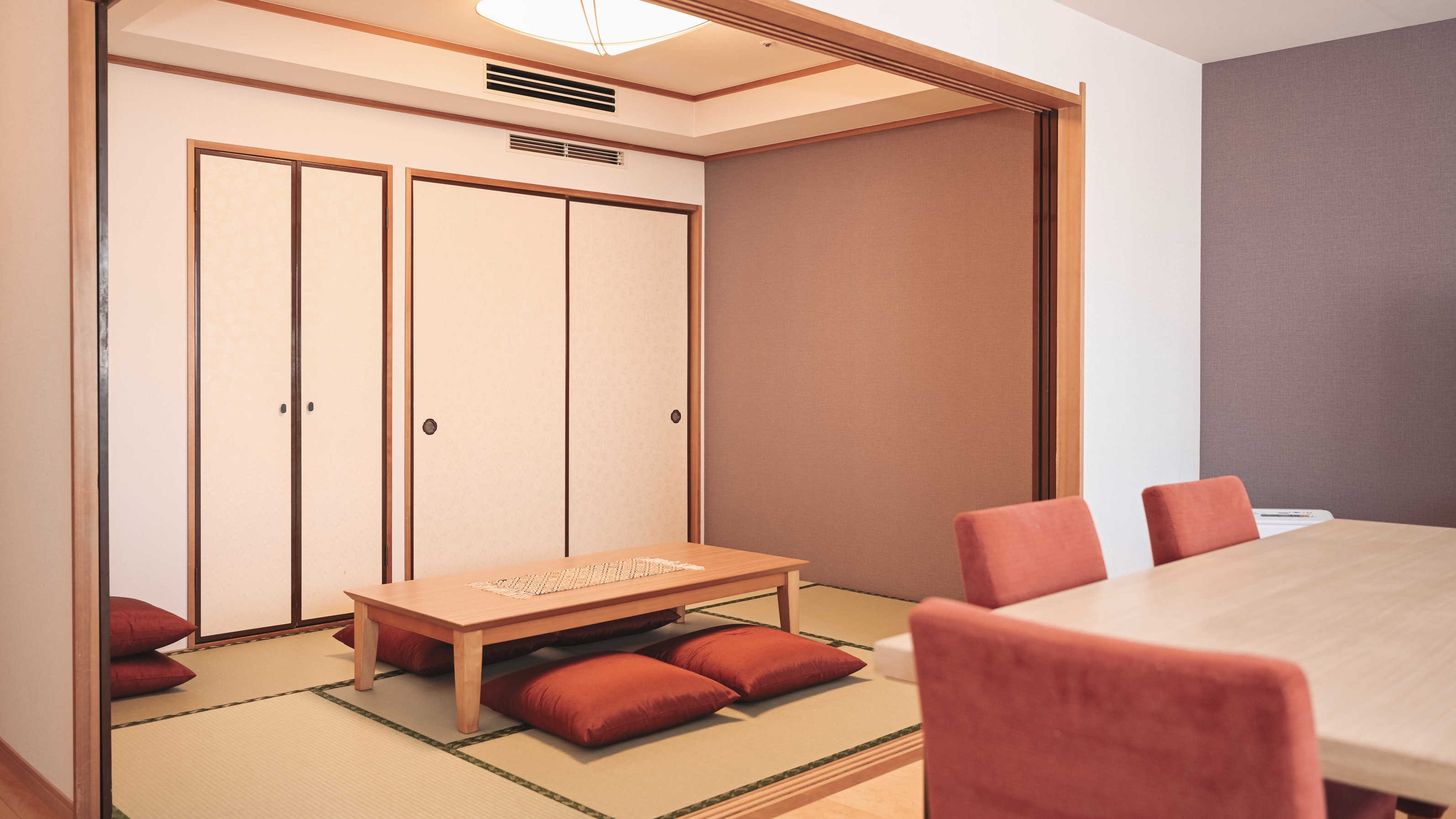 京都で「暮らす」コンドミニアム　（2LDK：ベッドルーム・リビング・キッチン・和室）