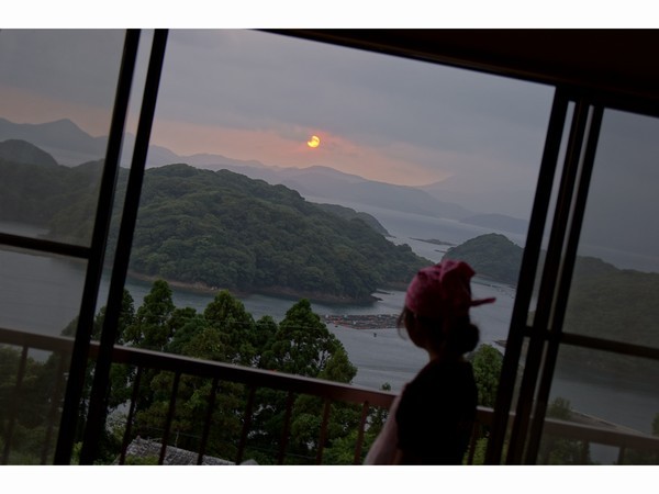 Little Landlady and Sunset