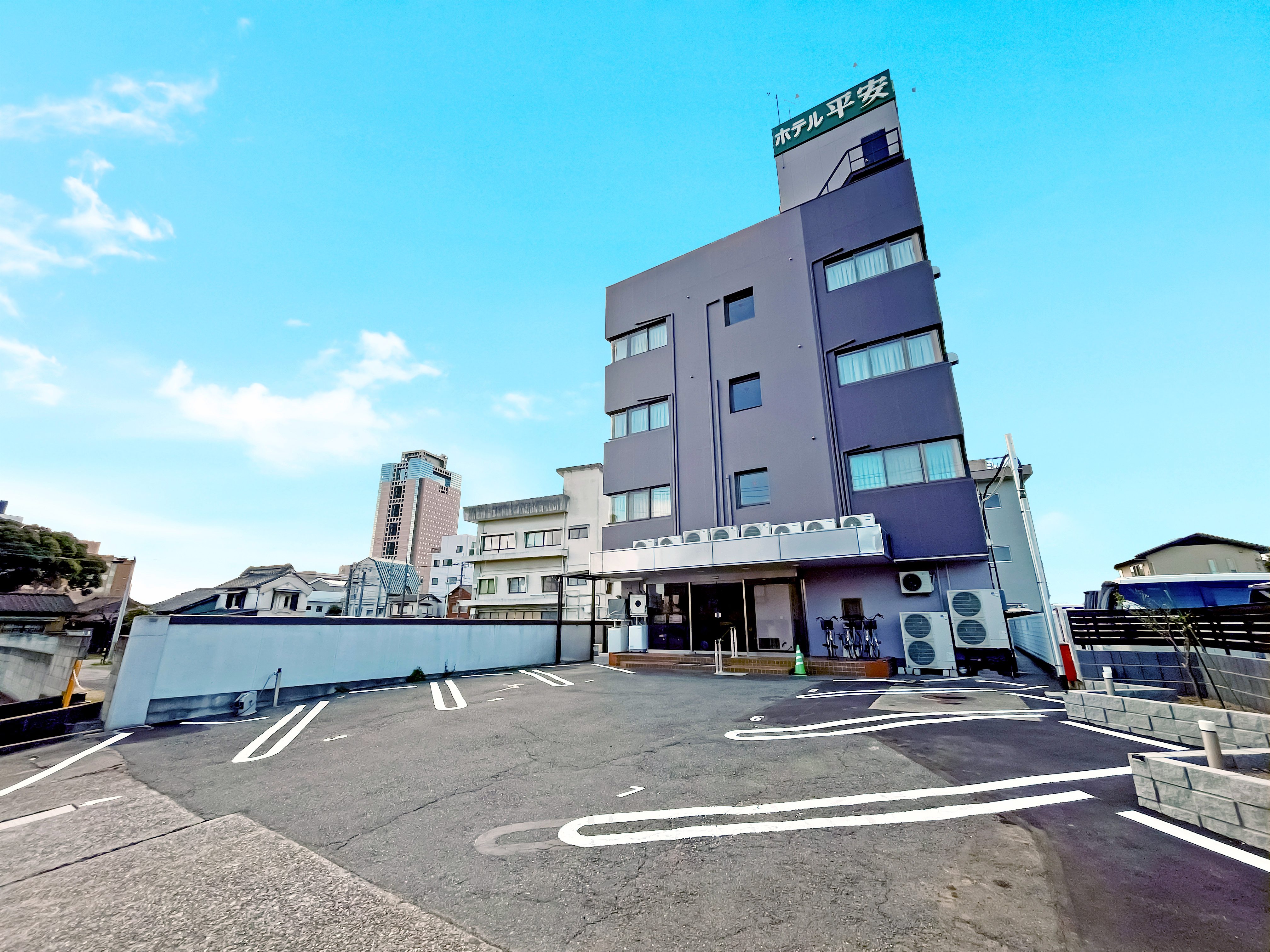 群馬県庁まで徒歩約10分の好立地☆ ビジネスの拠点にどうぞ