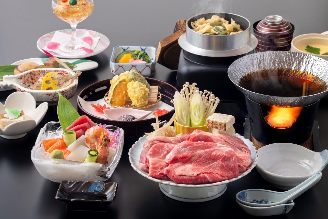 【楽天トラベルサマーSALE】Ａ４ランク和牛すき焼きと相模沖地魚のお刺身！「明星」1泊2食【箱根】