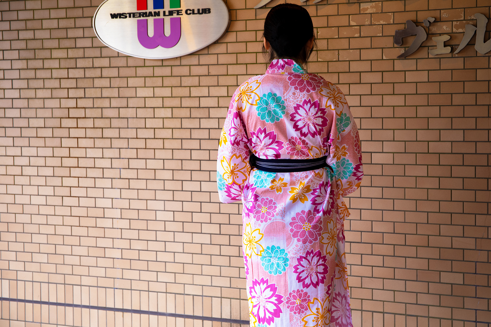 選べる柄浴衣　後ろ姿