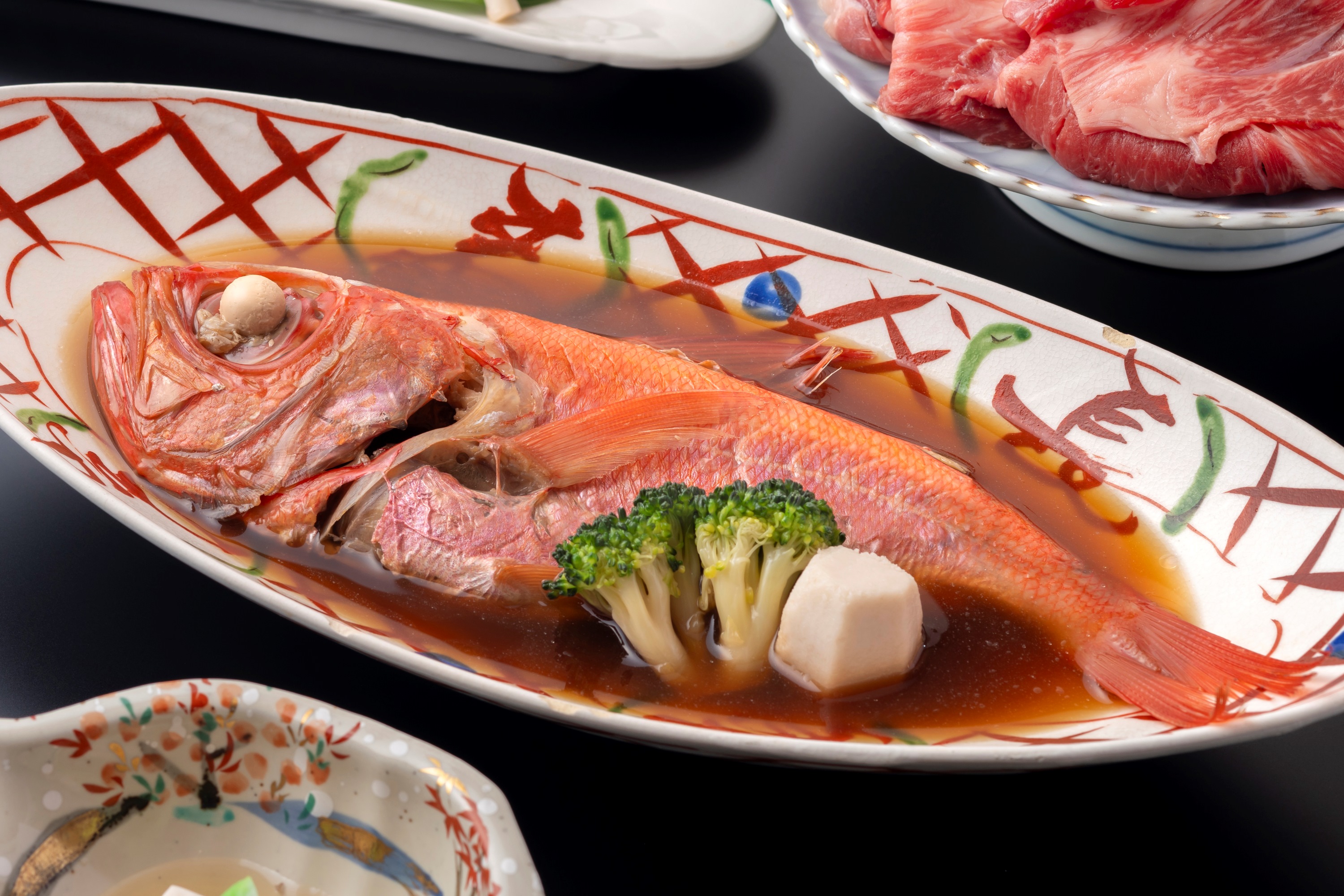 関所会席の金目姿煮付け！お一人様１匹ご用意しています。