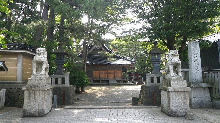 *周辺【重蔵神社】/1300年の歴史を誇る和島の守り神に親しみを込めて「重蔵」さんと呼びます。