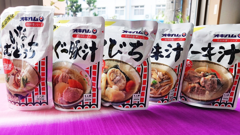 【選べる沖縄料理】お部屋でお手軽うちなーご飯！電子レンジで温めるだけ♪お土産としても◎【素泊まり】