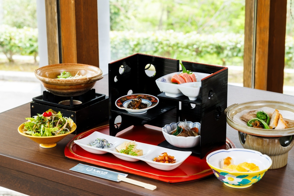 [1泊2食]北近江豊臣博覧会記念！湖北の旅で歴史の探訪プラン【豊臣博覧会共通券+賤ヶ岳リフト券付き】
