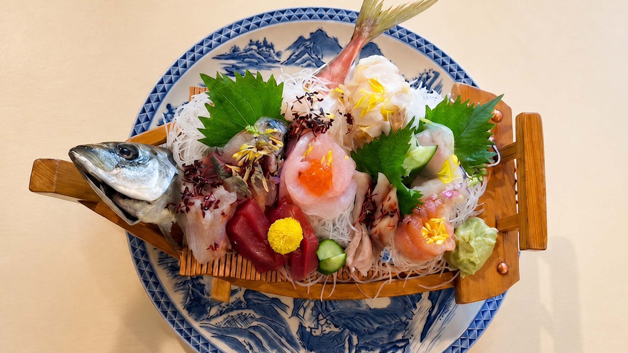 【旬の鮮魚の舟盛付・お部屋食】じわもん四季御膳をグレードアップ・2食付／セルフサービス《期間限定》