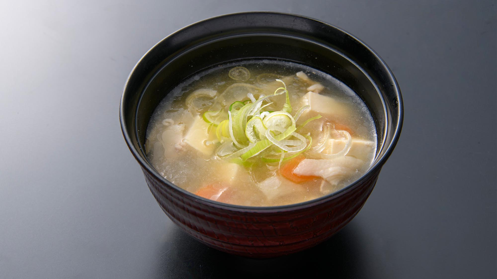 夕食のじわもん湯治弁当につく、具だくさんの「めった汁」※写真はイメージ