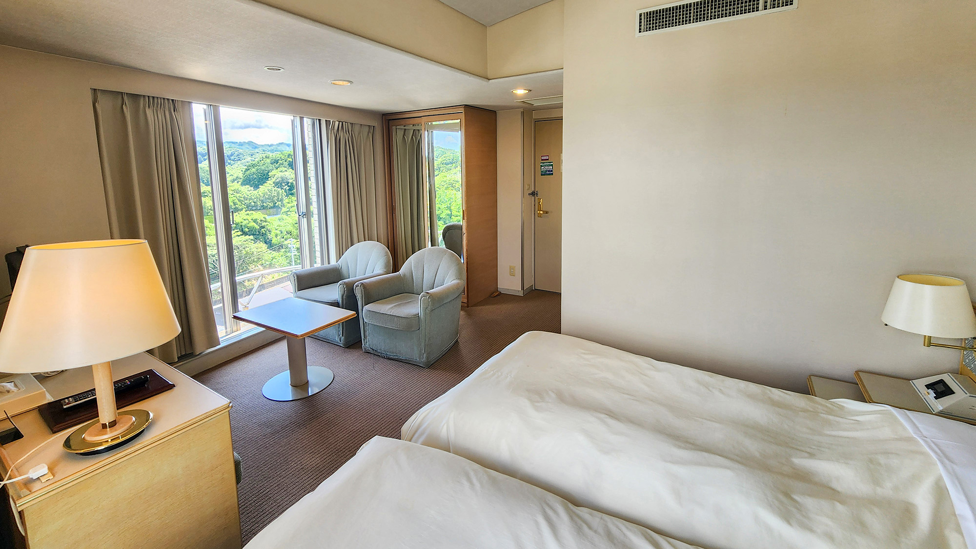 ハリウッドツイン