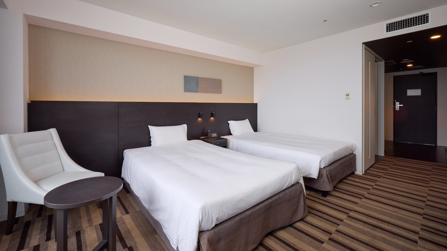 クラシックツインオーシャンビュー バストイレ洗面別 36平米