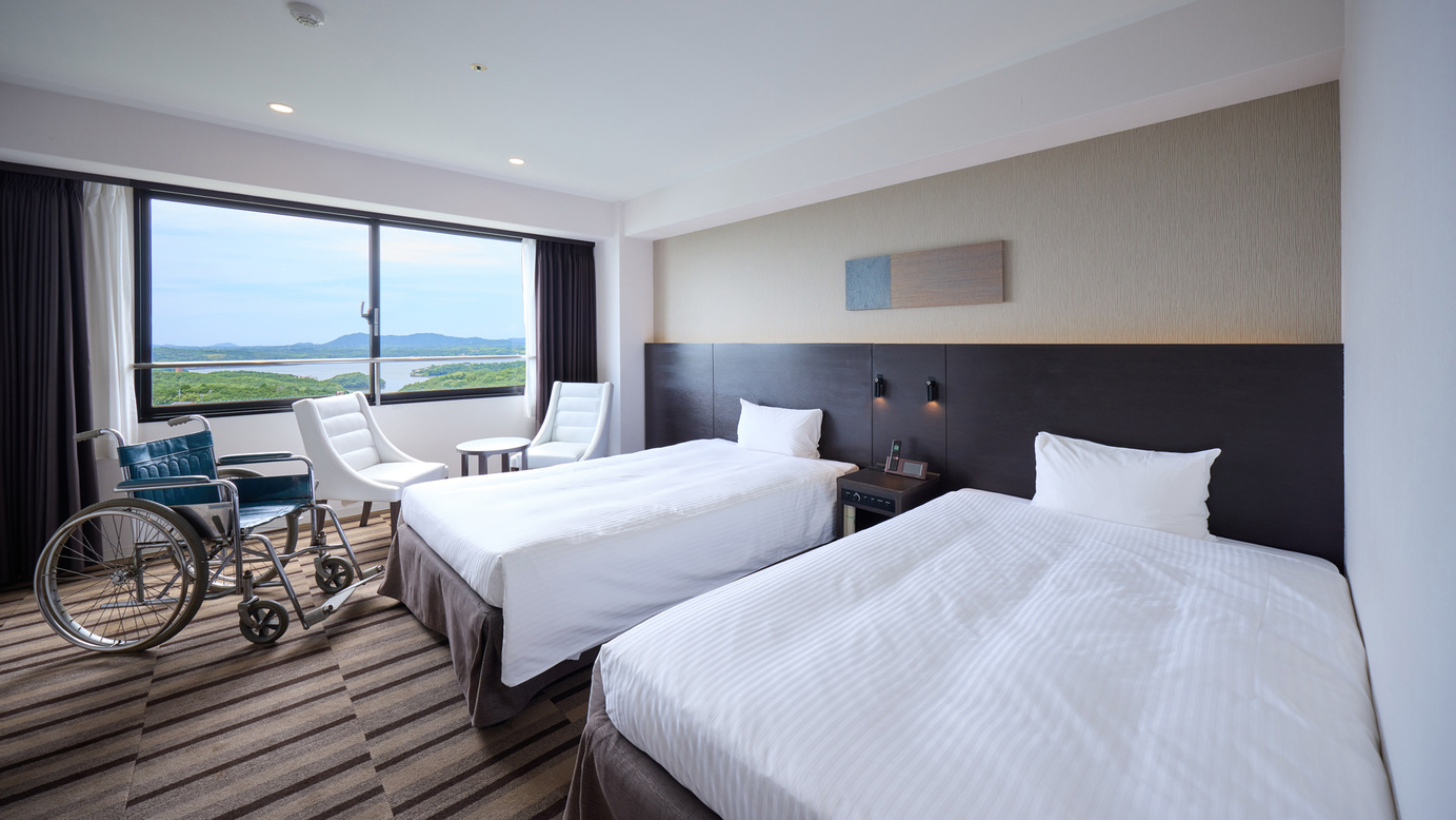 クラシックツインオーシャンビュー バストイレ洗面別 36平米