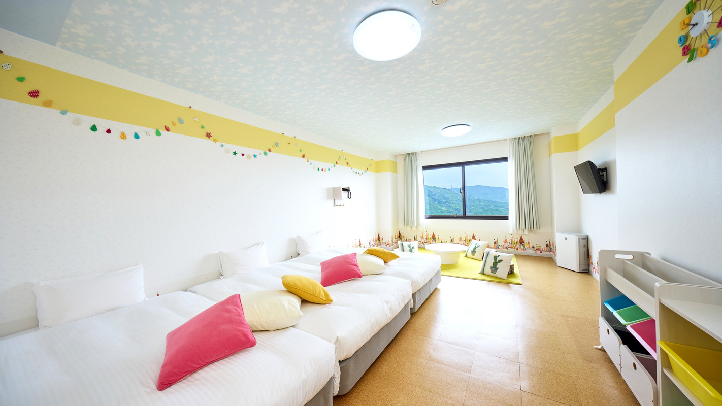 クラシックハリウッドトリプルマウンテンビュー UB 36平米