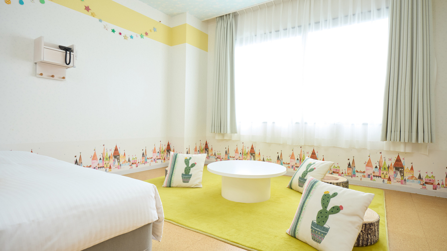 クラシックハリウッドトリプルマウンテンビュー UB 36平米