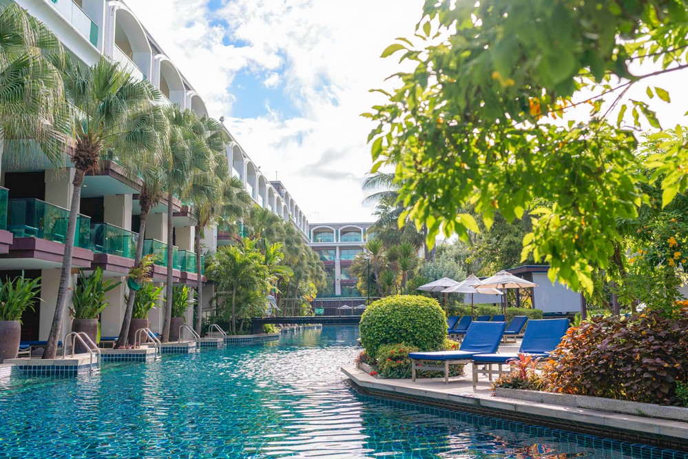 サンセット プール